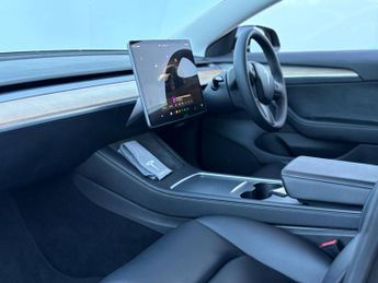 TESLA MODEL 3 Model 3 Long Range AWD 4WD 4dr