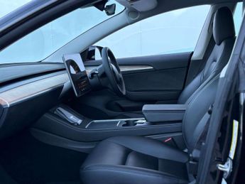 TESLA MODEL 3 Model 3 Long Range AWD 4WD 4dr