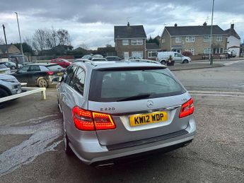 MERCEDES-BENZ E-CLASS 2.1 E220 Sport CDi BlueEfficiency S/S Auto 5dr