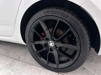 SKODA OCTAVIA 2.0 Octavia vRS TSi Semi-Auto 5dr