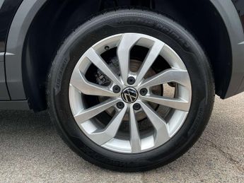 VOLKSWAGEN T-ROC 1.5 T-Roc Match TSI S-A 5dr
