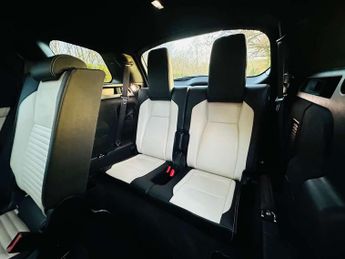 LAND ROVER DISCOVERY SPORT 2.0 Discovery Sport R-Dynamic SE D Auto 4WD 5dr