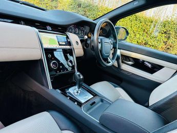 LAND ROVER DISCOVERY SPORT 2.0 Discovery Sport R-Dynamic SE D Auto 4WD 5dr