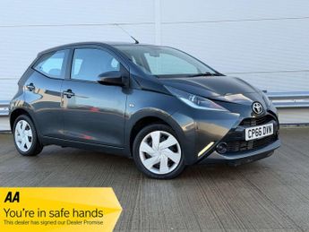 Toyota AYGO 1.0 Aygo X-Play VVT-i 5dr