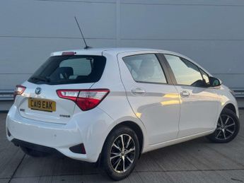 TOYOTA YARIS 1.5 Yaris Icon Tech VVT-i HEV CVT 5dr