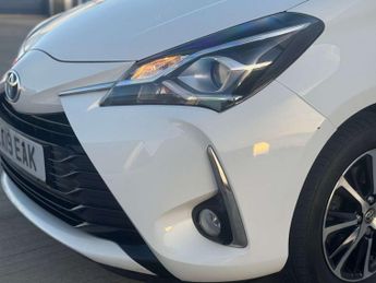 TOYOTA YARIS 1.5 Yaris Icon Tech VVT-i HEV CVT 5dr