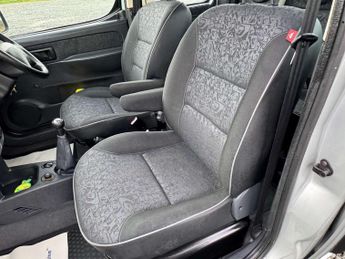 PEUGEOT PARTNER 2.0 Partner Quiksilver HDi 5dr