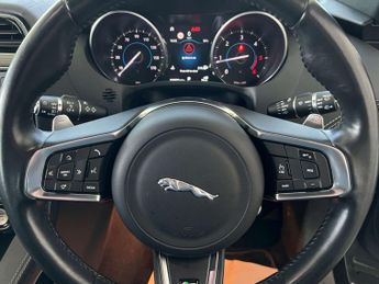 JAGUAR F-PACE 2.0 F-Pace R-Sport AWD D Auto 4WD 5dr