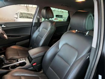 HYUNDAI TUCSON 1.6 Tucson Sport Edition 2WD TGDi Semi-Auto 5dr