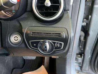 MERCEDES-BENZ C-CLASS 1.5 C 200 SE Auto 4dr