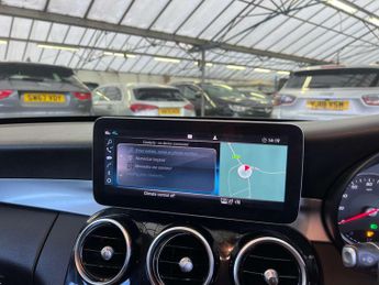 MERCEDES-BENZ C-CLASS 1.5 C 200 SE Auto 4dr