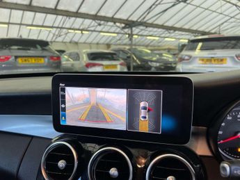 MERCEDES-BENZ C-CLASS 1.5 C 200 SE Auto 4dr