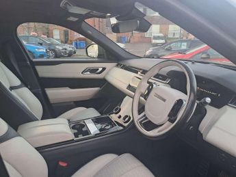 Land Rover Range Rover Velar 2.0 Range Rover Velar R-Dynamic HSE P250 Auto 4WD 5dr