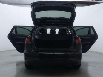 MG MG5 61.1kWh Trophy Long Range Estate 5dr Electric Auto (156 ps)