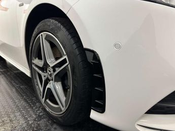 Mercedes-Benz A-CLASS 1.3 A 250 AMG Line Premium E Auto 5dr