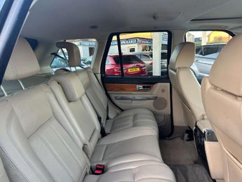 LAND ROVER RANGE ROVER SPORT 3.0 Range Rover Sport HSE TDV6 Auto 4WD 5dr