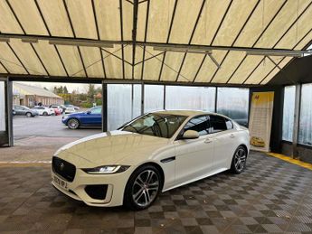 JAGUAR XE 2.0 XE R-Dynamic SE D Auto 4dr