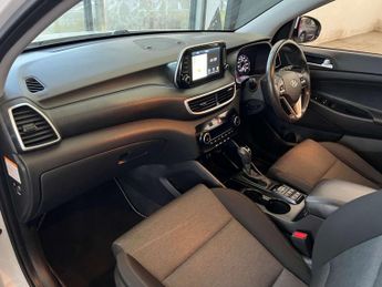 HYUNDAI TUCSON 1.6 Tucson SE Nav 48v MHEV CRDi 2WD Semi-Auto 5dr