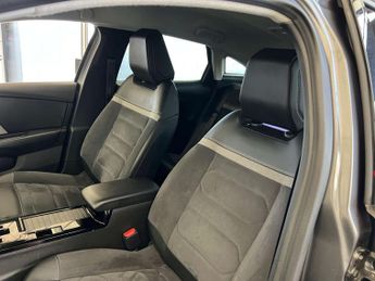 CITROEN C4 1.5 C4 Shine + Blue HDi S/S Auto 5dr