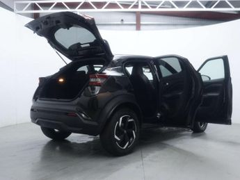 NISSAN JUKE 1.0 Juke N-Connecta DiG-T Semi-Auto 5dr