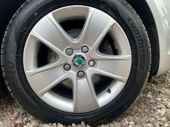 SKODA OCTAVIA 2.0 Octavia Elegance TDI CR Semi-Auto 5dr