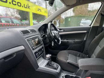 SKODA OCTAVIA 2.0 Octavia Elegance TDI CR Semi-Auto 5dr