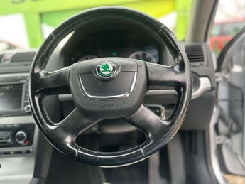 SKODA OCTAVIA 2.0 Octavia Elegance TDI CR Semi-Auto 5dr