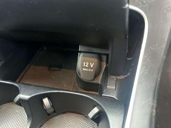 MERCEDES-BENZ C-CLASS 2.1 C250 AMG Line Premium Bluetec Auto 4dr