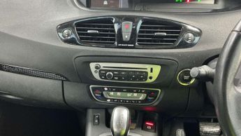 RENAULT SCENIC 1.5 Scenic Dynamique TomTom dCi Semi-Automatic 5dr - NATIONAL DE