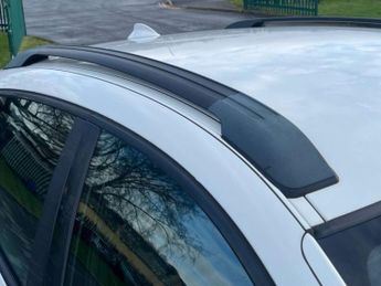 BMW X6 3.0 40d SUV 5dr Diesel Steptronic xDrive Euro 5 (306 ps) AA INSP