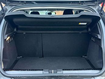 Dacia SANDERO STEPWAY 1.0 TCe Comfort Hatchback 5dr Petrol CVT Euro 6 (s/s) (90 ps) AA