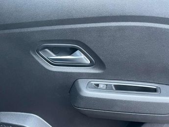 Dacia SANDERO STEPWAY 1.0 TCe Comfort Hatchback 5dr Petrol CVT Euro 6 (s/s) (90 ps) AA