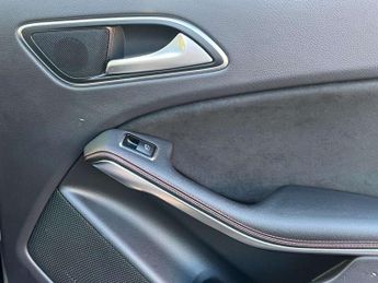 Mercedes-Benz GLA 2.2L 5d  AUTO  136 BHP AA INSPECTED.