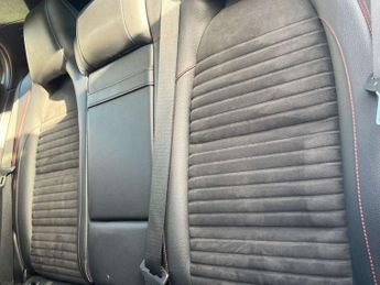Mercedes-Benz GLA 2.2L 5d  AUTO  136 BHP AA INSPECTED.