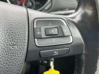 VOLKSWAGEN GOLF 2.0 TDI GT Hatchback 5dr Diesel DSG Euro 5 (140 ps)