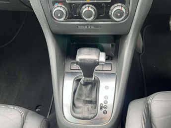 VOLKSWAGEN GOLF 2.0 TDI GT Hatchback 5dr Diesel DSG Euro 5 (140 ps)