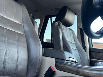 Land Rover RANGE ROVER SPORT 3.0 SD V6 HSE Black SUV 5dr Diesel Auto 4WD Euro 5 (255 bhp) AA 