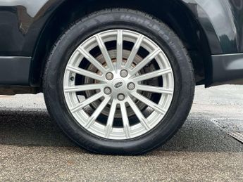 Land Rover RANGE ROVER SPORT 3.0 TD V6 SE SUV 5dr Diesel CommandShift 4WD Euro 5 (245 ps) AA 