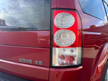 Land Rover DISCOVERY 4 3.0 SD V6 XS SUV 5dr Diesel Auto 4WD Euro 5 (255 bhp) AA INSPECT