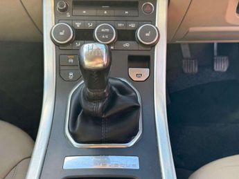 Land Rover RANGE ROVER EVOQUE 2.2 eD4 Pure Tech SUV 5dr Diesel Manual FWD Euro 5 (s/s) (150 ps