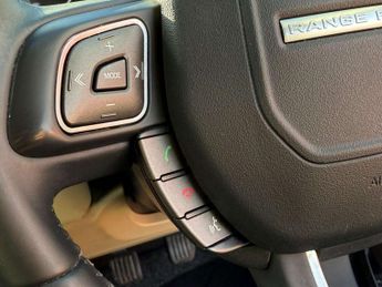 Land Rover RANGE ROVER EVOQUE 2.2 eD4 Pure Tech SUV 5dr Diesel Manual FWD Euro 5 (s/s) (150 ps