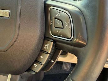 Land Rover RANGE ROVER EVOQUE 2.2 eD4 Pure Tech SUV 5dr Diesel Manual FWD Euro 5 (s/s) (150 ps