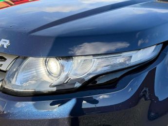 Land Rover RANGE ROVER EVOQUE 2.2 eD4 Pure Tech SUV 5dr Diesel Manual FWD Euro 5 (s/s) (150 ps