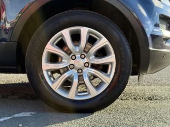 Land Rover RANGE ROVER EVOQUE 2.2 eD4 Pure Tech SUV 5dr Diesel Manual FWD Euro 5 (s/s) (150 ps