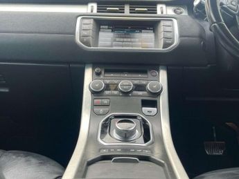 Land Rover RANGE ROVER EVOQUE 2.2 SD4 Pure Tech SUV 5dr Diesel Auto 4WD Euro 5 (s/s) (190 ps) 