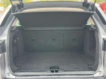 Land Rover RANGE ROVER EVOQUE 2.2 SD4 Pure Tech SUV 5dr Diesel Auto 4WD Euro 5 (s/s) (190 ps) 