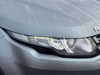 Land Rover RANGE ROVER EVOQUE 2.2 SD4 Pure Tech SUV 5dr Diesel Auto 4WD Euro 5 (s/s) (190 ps) 