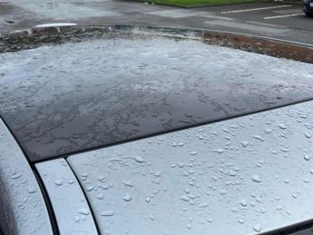 Land Rover RANGE ROVER EVOQUE 2.2 SD4 Pure Tech SUV 5dr Diesel Auto 4WD Euro 5 (s/s) (190 ps) 