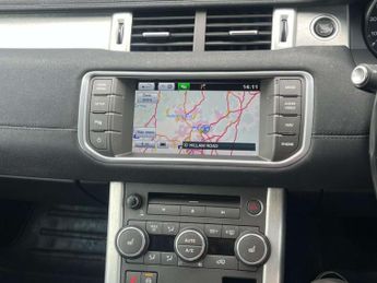 Land Rover RANGE ROVER EVOQUE 2.2 SD4 Pure Tech SUV 5dr Diesel Auto 4WD Euro 5 (s/s) (190 ps) 