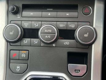Land Rover RANGE ROVER EVOQUE 2.2 SD4 Pure Tech SUV 5dr Diesel Auto 4WD Euro 5 (s/s) (190 ps) 